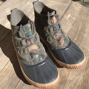 Sorel Out and About duck boots